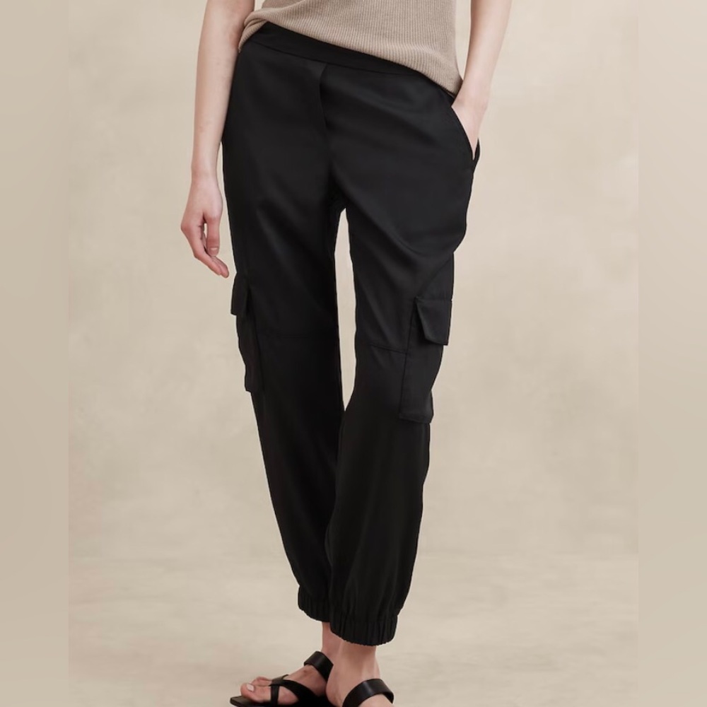 NWOT Banana Republic tie waist jogger sz S